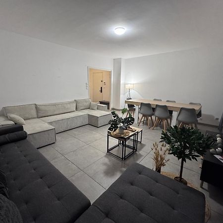 Апартаменти Le Spacieux - Circuit - Parking - 8 Personnes - Reve Au Mans Ле-Ман Екстер'єр фото