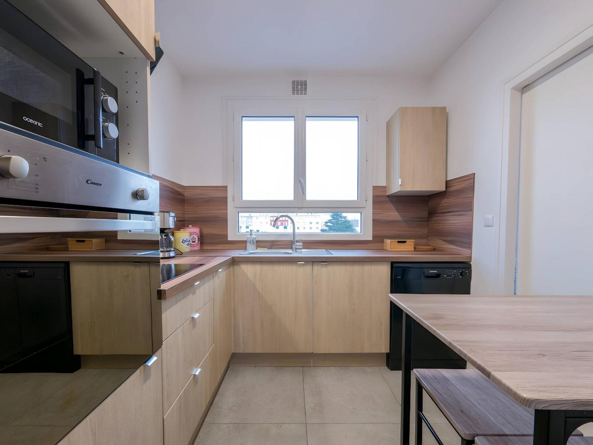 Апартаменти Le Spacieux - Circuit - Parking - 8 Personnes - Reve Au Mans Ле-Ман Екстер'єр фото